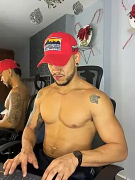 Snapshot of ARON_TAYLER01 chatting on 26, 12, 2024 ARON TAYLER01 online show from 26, 12, 2024