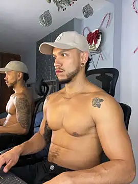 Snapshot of ARON_TAYLER01 chatting on 29, 12, 2024 ARON TAYLER01 online show from 29, 12, 2024