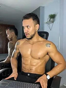 Snapshot of ARON_TAYLER01 chatting on 9, 1, 2025 ARON TAYLER01 online show from 9, 1, 2025