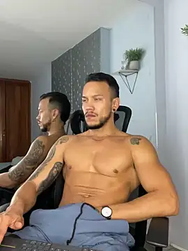 Snapshot of ARON_TAYLER01 chatting on 9, 1, 2025 ARON TAYLER01 online show from 9, 1, 2025