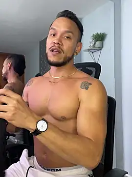 Snapshot of ARON_TAYLER01 chatting on 10, 1, 2025 ARON TAYLER01 online show from 10, 1, 2025