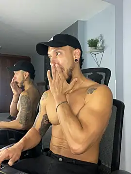 Snapshot of ARON_TAYLER01 chatting on 21, 1, 2025 ARON TAYLER01 online show from 21, 1, 2025