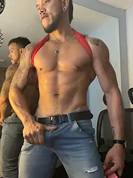 Snapshot of ARON_TAYLER01 chatting on 24, 1, 2025 ARON TAYLER01 online show from 24, 1, 2025