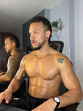 Snapshot of ARON_TAYLER01 chatting on 25, 1, 2025 ARON TAYLER01 online show from 25, 1, 2025