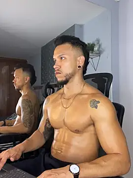 Snapshot of ARON_TAYLER01 chatting on 28, 1, 2025 ARON TAYLER01 online show from 28, 1, 2025