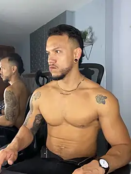 Snapshot of ARON_TAYLER01 chatting on 31, 1, 2025 ARON TAYLER01 online show from 31, 1, 2025