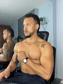 Snapshot of ARON_TAYLER01 chatting on 6, 2, 2025 ARON TAYLER01 online show from 6, 2, 2025