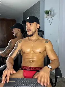 Snapshot of ARON_TAYLER01 chatting on 13, 2, 2025 ARON TAYLER01 online show from 13, 2, 2025