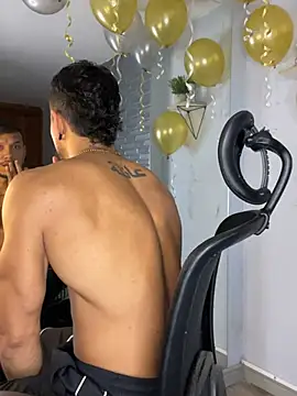 Snapshot of ARON_TAYLER01 chatting on 28, 2, 2025 ARON TAYLER01 online show from 28, 2, 2025