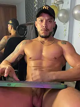 Snapshot of ARON_TAYLER01 chatting on 1, 3, 2025 ARON TAYLER01 online show from 1, 3, 2025