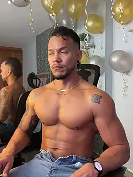 Snapshot of ARON_TAYLER01 chatting on 2, 3, 2025 ARON TAYLER01 online show from 2, 3, 2025