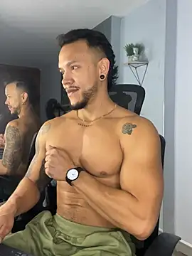 Snapshot of ARON_TAYLER01 chatting on 22, 3, 2025 ARON TAYLER01 online show from 22, 3, 2025