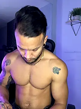 Snapshot of ARON_TAYLER01 chatting on 14, 9, 2025 ARON TAYLER01 online show from 14, 9, 2025