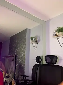 Snapshot of ARON_TAYLER01 chatting on 22, 10, 2025 ARON TAYLER01 online show from 22, 10, 2025