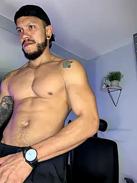 Snapshot of ARON_TAYLER01 chatting on 29, 11, 2025 ARON TAYLER01 online show from 29, 11, 2025