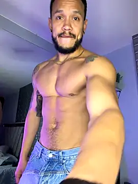 Snapshot of ARON_TAYLER01 chatting on 30, 11, 2025 ARON TAYLER01 online show from 30, 11, 2025