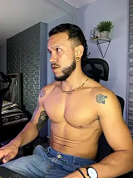 ARON TAYLER01 online show from 9, 1, 2026