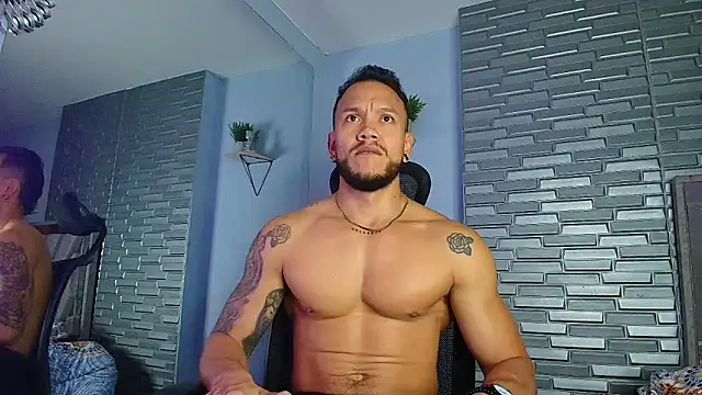 ARON TAYLER01 online show from 25, 2, 2026