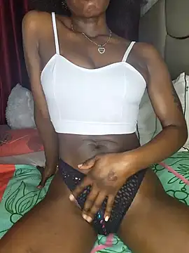 Snapshot of NicRaisaa chatting on 5, 3, 2026 NicRaisaa online show from 5, 3, 2026