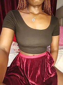 Snapshot of NicRaisaa chatting on 17, 6, 2026 NicRaisaa online show from 17, 6, 2026