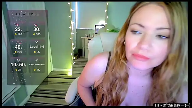 Snapshot of Brit_Housewife chatting on 30, 4, 2026 Brit Housewife online show from 30, 4, 2026