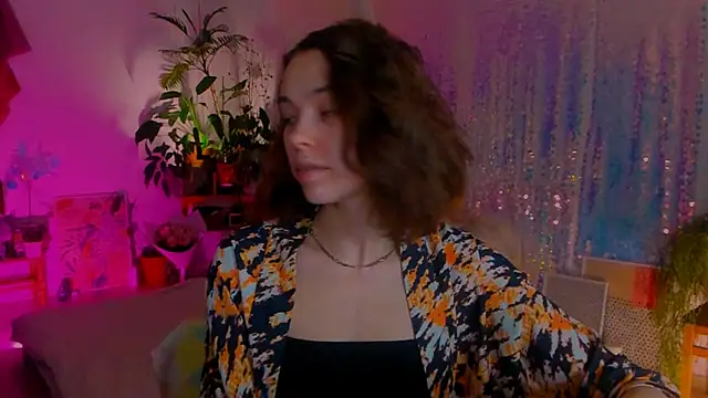 poli   online show from 12, 1, 2025