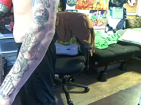 Snapshot of CloudDadddyyy420 chatting on 31, 1, 2025 CloudDadddyyy420 online show from 31, 1, 2025