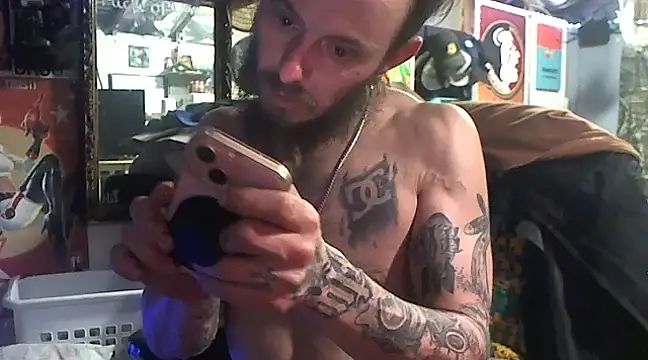 Snapshot of CloudDadddyyy420 chatting on 18, 2, 2025 CloudDadddyyy420 online show from 18, 2, 2025