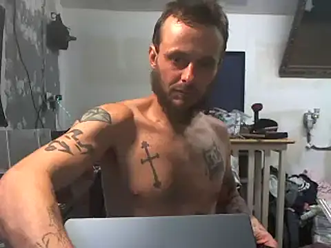 Snapshot of CloudDadddyyy420 chatting on 4, 4, 2026 CloudDadddyyy420 online show from 4, 4, 2026