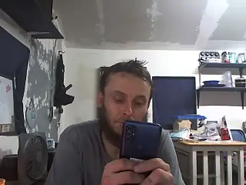 Snapshot of CloudDadddyyy420 chatting on 30, 4, 2026 CloudDadddyyy420 online show from 30, 4, 2026