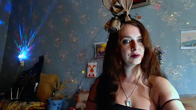 Snapshot of VanezaSmith chatting on 7, 4, 2026 VanezaSmith online show from 7, 4, 2026