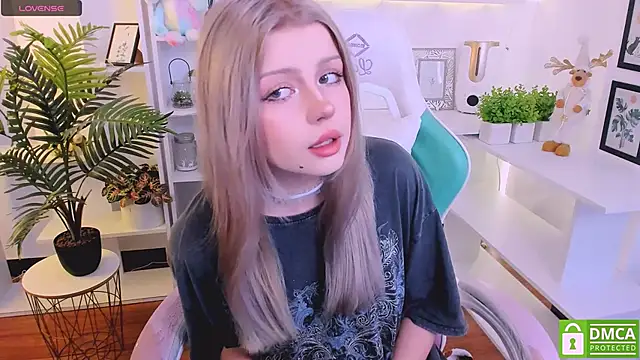 Snapshot of Grace_and__Jacob chatting on 9, 1, 2025 Grace and Jacob online show from 9, 1, 2025