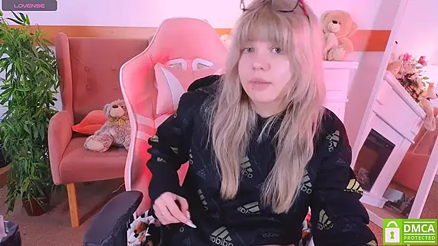 Snapshot of Grace_and__Jacob chatting on 1, 12, 2025 Grace and Jacob online show from 1, 12, 2025