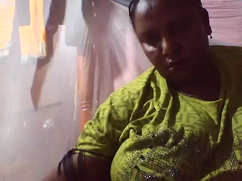 Snapshot of big_clits chatting on 24, 4, 2026 big clits online show from 24, 4, 2026