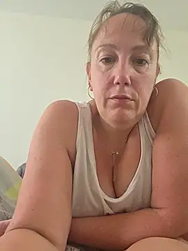 Snapshot of Wisie_Cutie chatting on 16, 6, 2026 Wisie Cutie online show from 16, 6, 2026