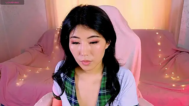 Wendy  Hills online show from 7, 3, 2026