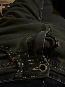 Snapshot of kamel455 chatting on 28, 12, 2024 kamel455 online show from 28, 12, 2024