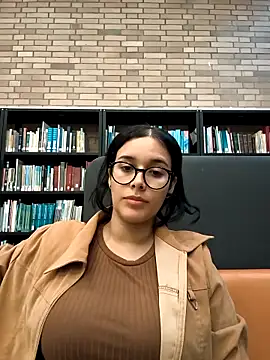 Snapshot of Annya-sweet chatting on 12, 3, 2026 Annya-sweet online show from 12, 3, 2026