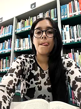 Snapshot of Annya-sweet chatting on 18, 3, 2026 Annya-sweet online show from 18, 3, 2026