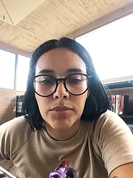 Snapshot of Annya-sweet chatting on 7, 4, 2026 Annya-sweet online show from 7, 4, 2026