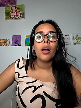 Snapshot of Annya-sweet chatting on 11, 4, 2026 Annya-sweet online show from 11, 4, 2026