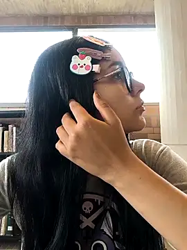 Snapshot of Annya-sweet chatting on 16, 4, 2026 Annya-sweet online show from 16, 4, 2026