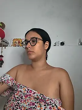 Snapshot of Annya-sweet chatting on 11, 7, 2026 Annya-sweet online show from 11, 7, 2026