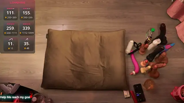 Redhead Shark new online show from 25, 12, 2024