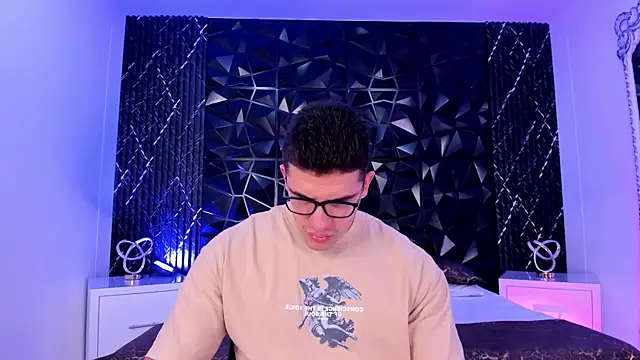 Snapshot of JeffDaltton chatting on 15, 11, 2025 JeffDaltton online show from 15, 11, 2025