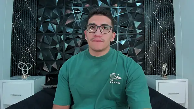 Snapshot of JeffDaltton chatting on 4, 4, 2026 JeffDaltton online show from 4, 4, 2026