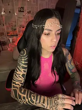 Snapshot of i_am_nina_ chatting on 6, 4, 2026 i am nina online show from 6, 4, 2026