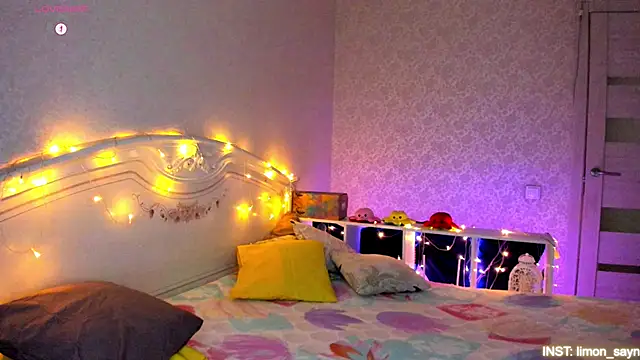 LillyMoure  online show from 27, 2, 2026