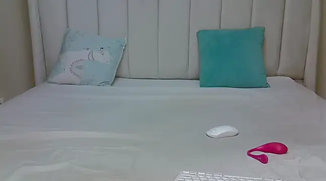 Snapshot of _heavenlysent chatting on 5, 3, 2025 heavenlysent online show from 5, 3, 2025