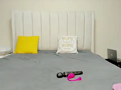 Snapshot of _heavenlysent chatting on 13, 10, 2025 heavenlysent online show from 13, 10, 2025